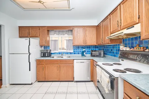 38 Culligan Crescent, Thorold, ON L2V 4P1
