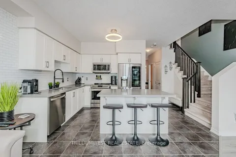 127 Law Dr, Guelph, ON N1E 0H5