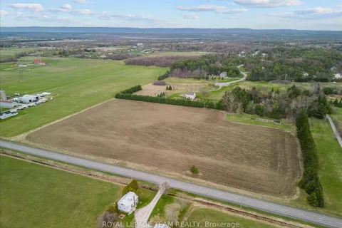 1982 Marchurst Road, Kanata, ON K2K 1X7