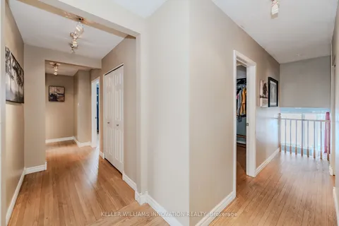555 Sprucehill Ave, Waterloo, ON N2L 4V8