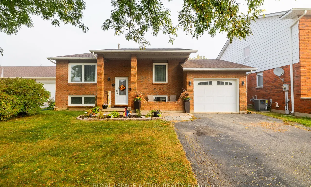 7 Fieldgate Dr, Brantford, ON N3P 1L3