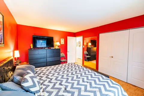 7 Fieldgate Dr, Brantford, ON N3P 1L3