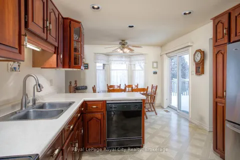 30 Cherrywood Dr, Guelph, ON N1K 1R7