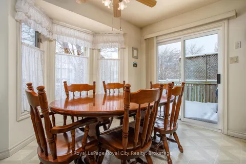 30 Cherrywood Dr, Guelph, ON N1K 1R7