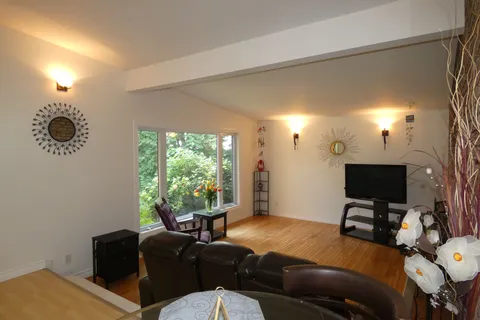 126 Glenrock Road, West Nipissing, ON P2B 2M5