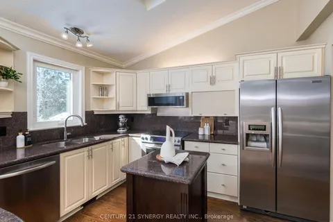 10 Forest Heights Ave, Stittsville - Munster - Richmond, ON K2S 0R4