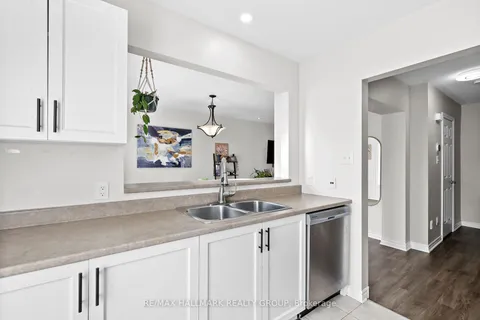 1554 Haydon Circ, Barrhaven, ON K2J 0K5