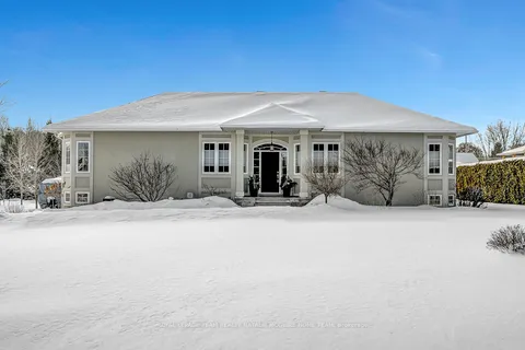 1138 Fieldown St, Orleans - Cumberland and Area, ON K4C 1R7
