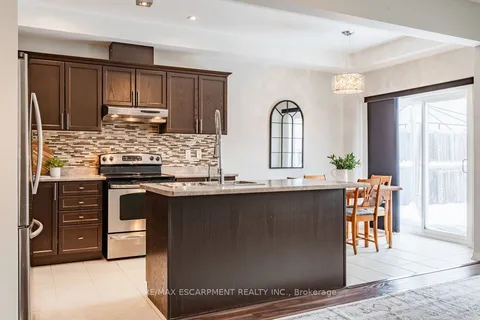 41 BANKFIELD Cres, Hamilton, ON L8J 0C1