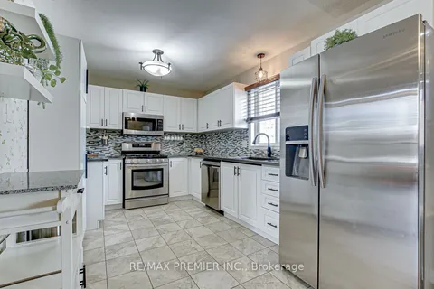 363 Seddon Rd, London, ON N5Z 5E1