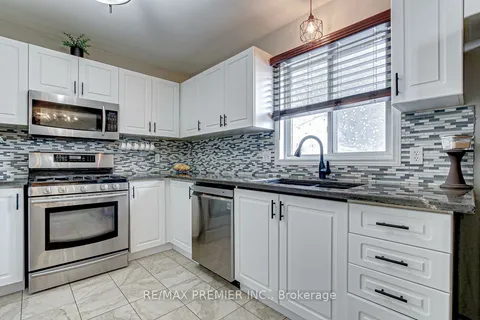 363 Seddon Rd, London, ON N5Z 5E1