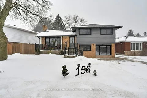 156 Columbia Dr, Hamilton, ON L9C 3Y6