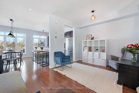 174 Kinghaven Cres, Kanata, ON K2M 2T8