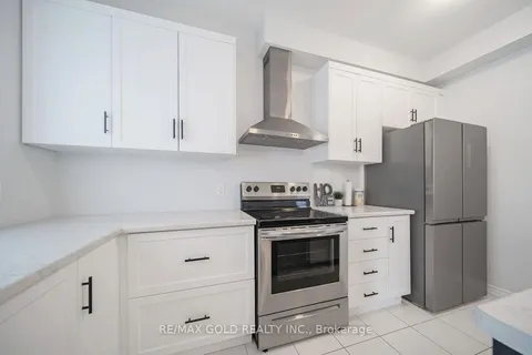3 Caroline Street, Welland, ON L3B 0J8