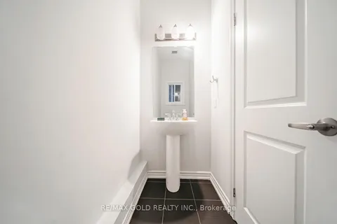 3 Caroline Street, Welland, ON L3B 0J8