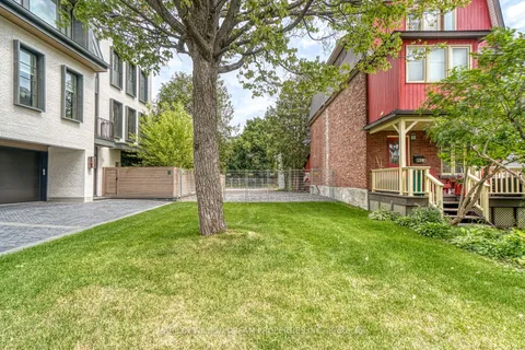 294 Mackay Street, ON K1M 2B8