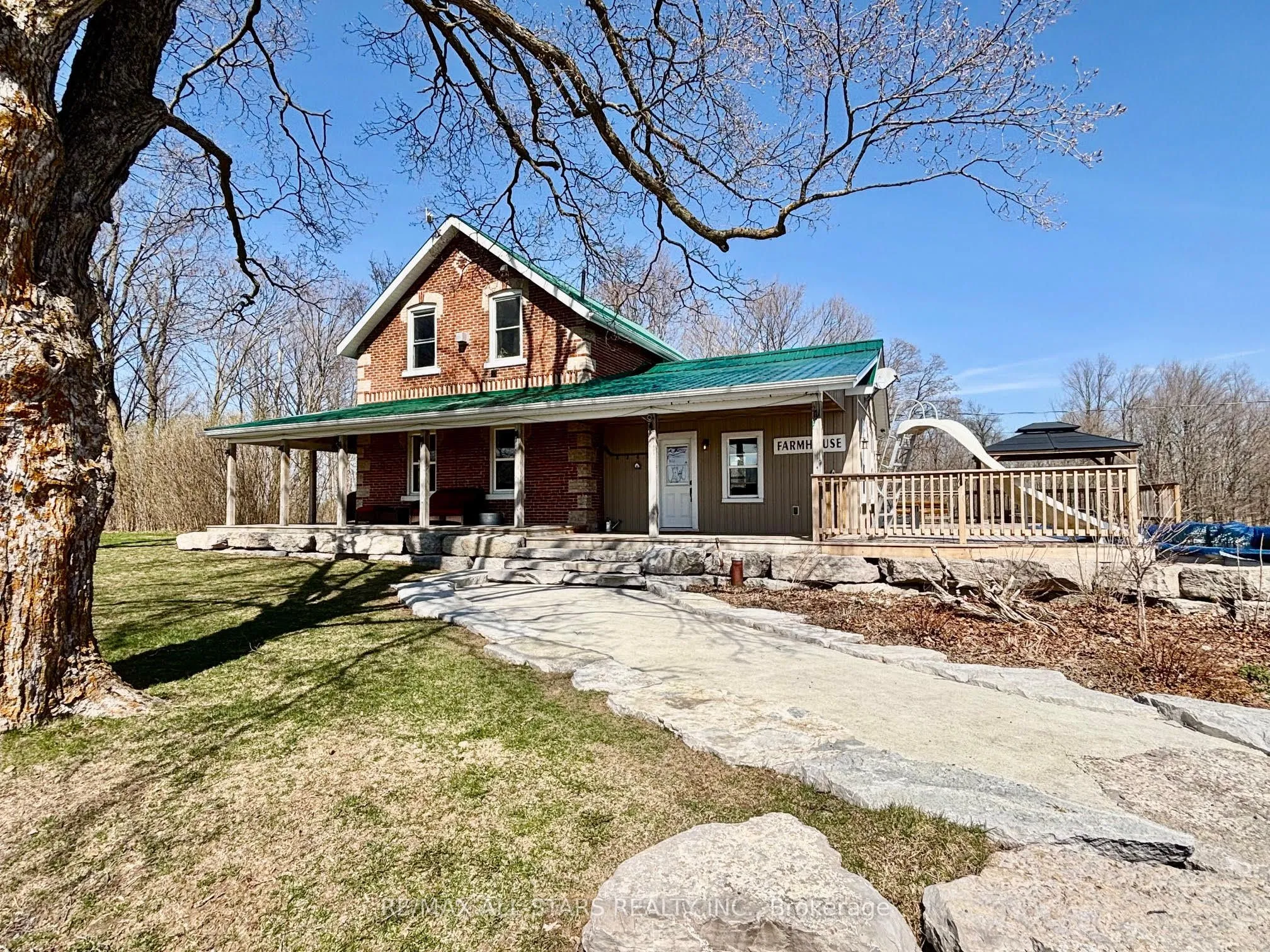 1018 Palestine Road, Kawartha Lakes, ON K0M 2T0
