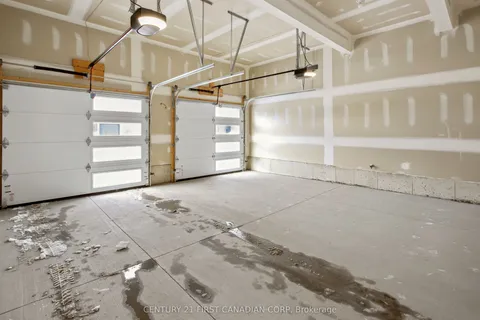 30 Spruce Crescent, North Middlesex, ON N0M 2K0