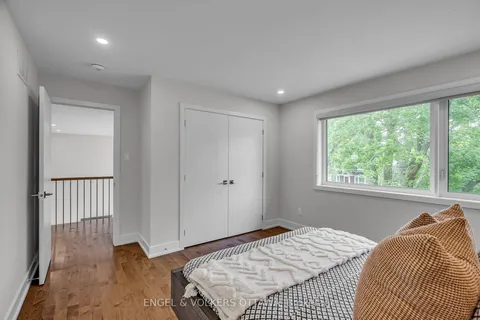 231 Daniel Avenue, Tunneys Pasture and Ottawa West, ON K1Y 0C7