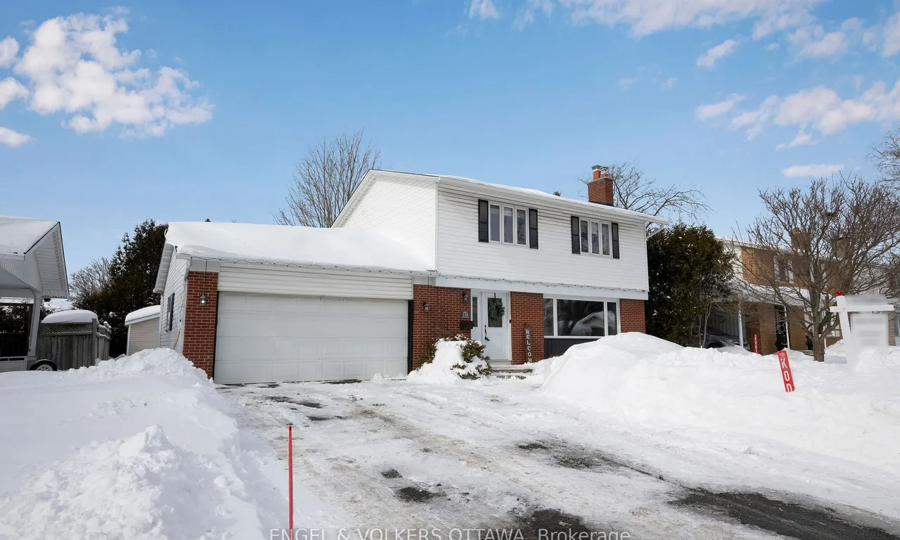 129 Abbeyhill Dr, Kanata, ON K2L 1H4
