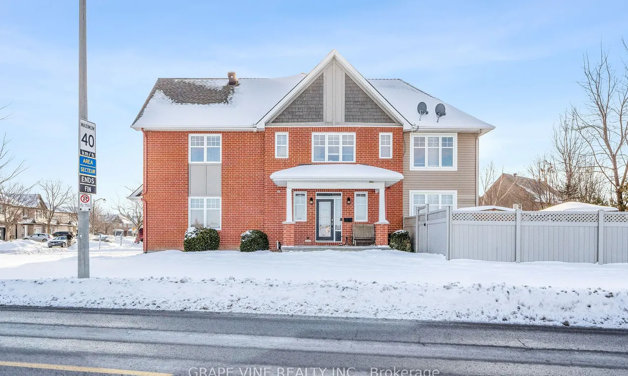 4060 Kelly Farm Dr, Blossom Park - Airport and Area, ON K1T 4J3