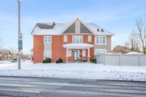 4060 Kelly Farm Dr, Blossom Park - Airport and Area, ON K1T 4J3