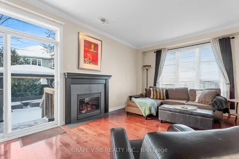 4060 Kelly Farm Dr, Blossom Park - Airport and Area, ON K1T 4J3