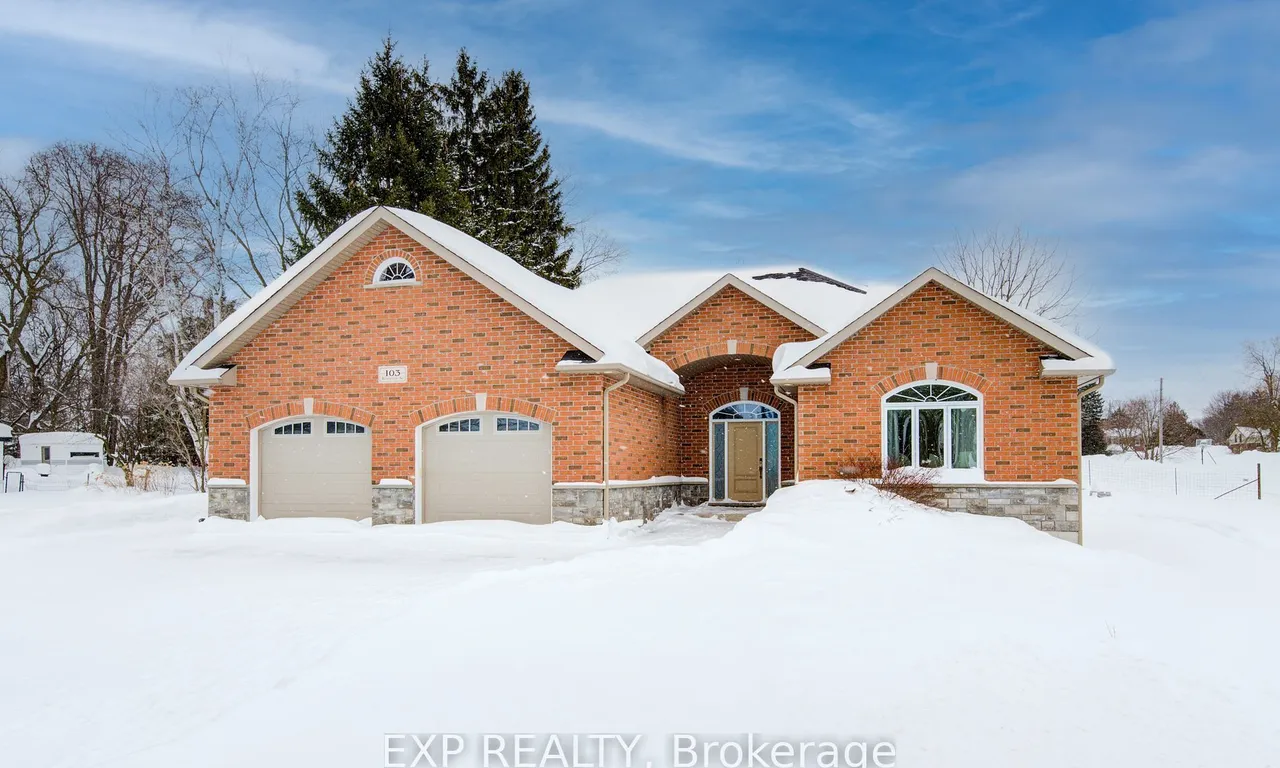 103 Robertson St, Minto, ON N0G 1Z0