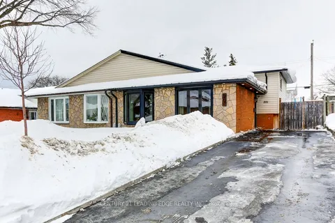 201 ST ANDREWS Dr, Hamilton, ON L8K 5K2