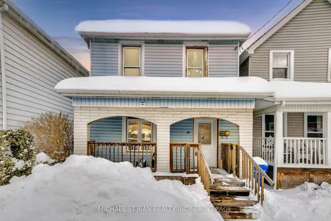 32 Picton St, Hamilton, ON L8L 1E2