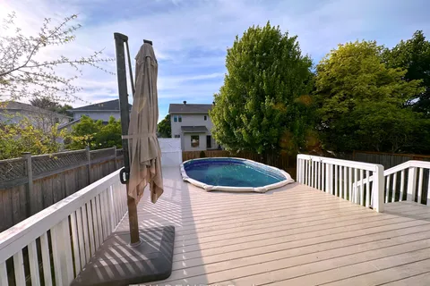 49 Stonepath Crescent, Stittsville - Munster - Richmond, ON K2S 1S4