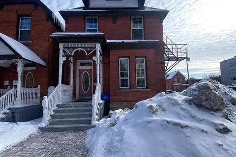 360 Gilmour Street, Ottawa Centre, ON K2P 0R3