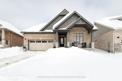 67 Eaglecrest Avenue, Huntsville, ON P1H 0G5
