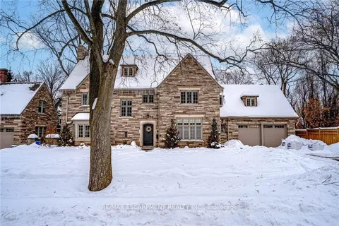 7 St. James Place, Hamilton, ON L8P 2N4