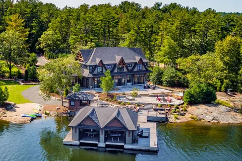 250 SOUTH SHORE Road, The Archipelago, ON P0G 1K0