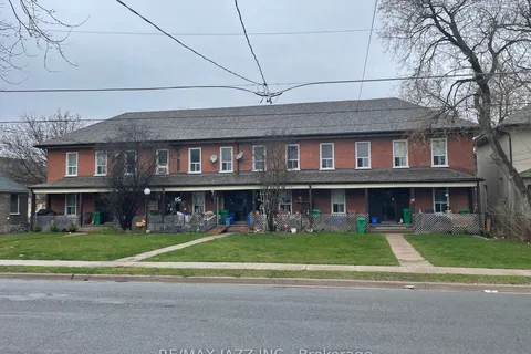 210-220 Perry Street, Peterborough, ON K9J 2J2