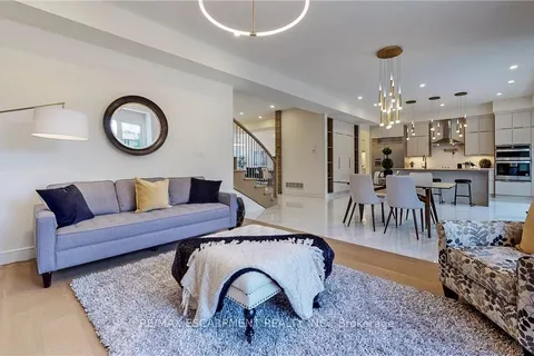 382A Southcote Road, Hamilton, ON L9G 2W3