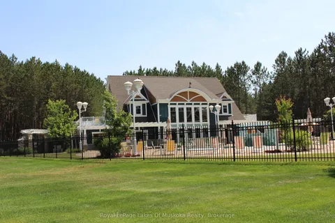 1020 Birch Glen Road, Lake of Bays, ON P0B 1A0