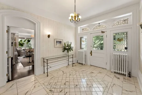 47 Pine Street, ON L1A 3E6