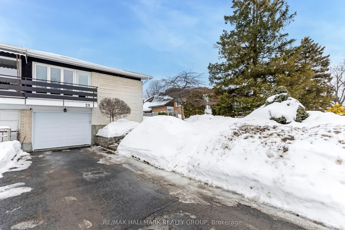 29 Mulvagh Avenue, ON K2E 6M8
