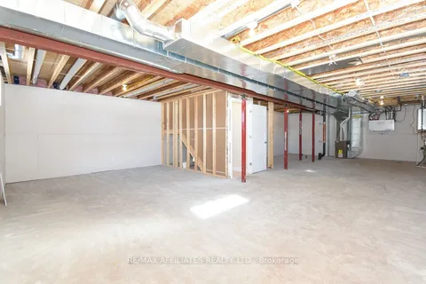 628 Geneva Crescent, Russell, ON K0A 1W0