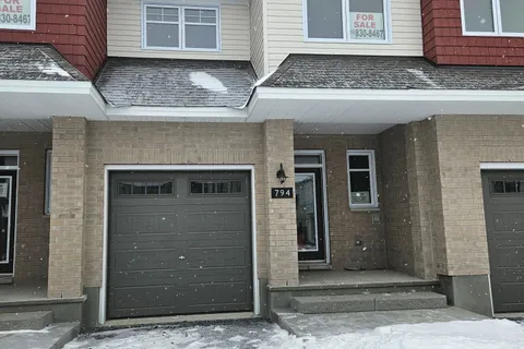 794 Antonio Farley Street, Orleans - Cumberland and Area, ON K4A 5N3