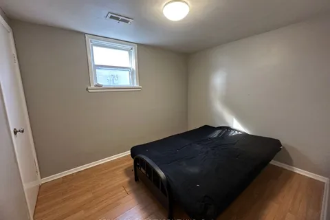34 Emery Street, London, ON N6J 1R6