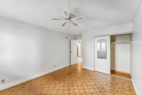 158A McArthur Avenue, Vanier and Kingsview Park, ON K1L 7E7