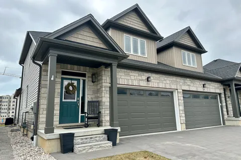 56 COMPASS Trail, ON N5L 0B4
