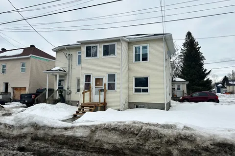 239 Cumberland Street, Cornwall, ON K6J 4H8