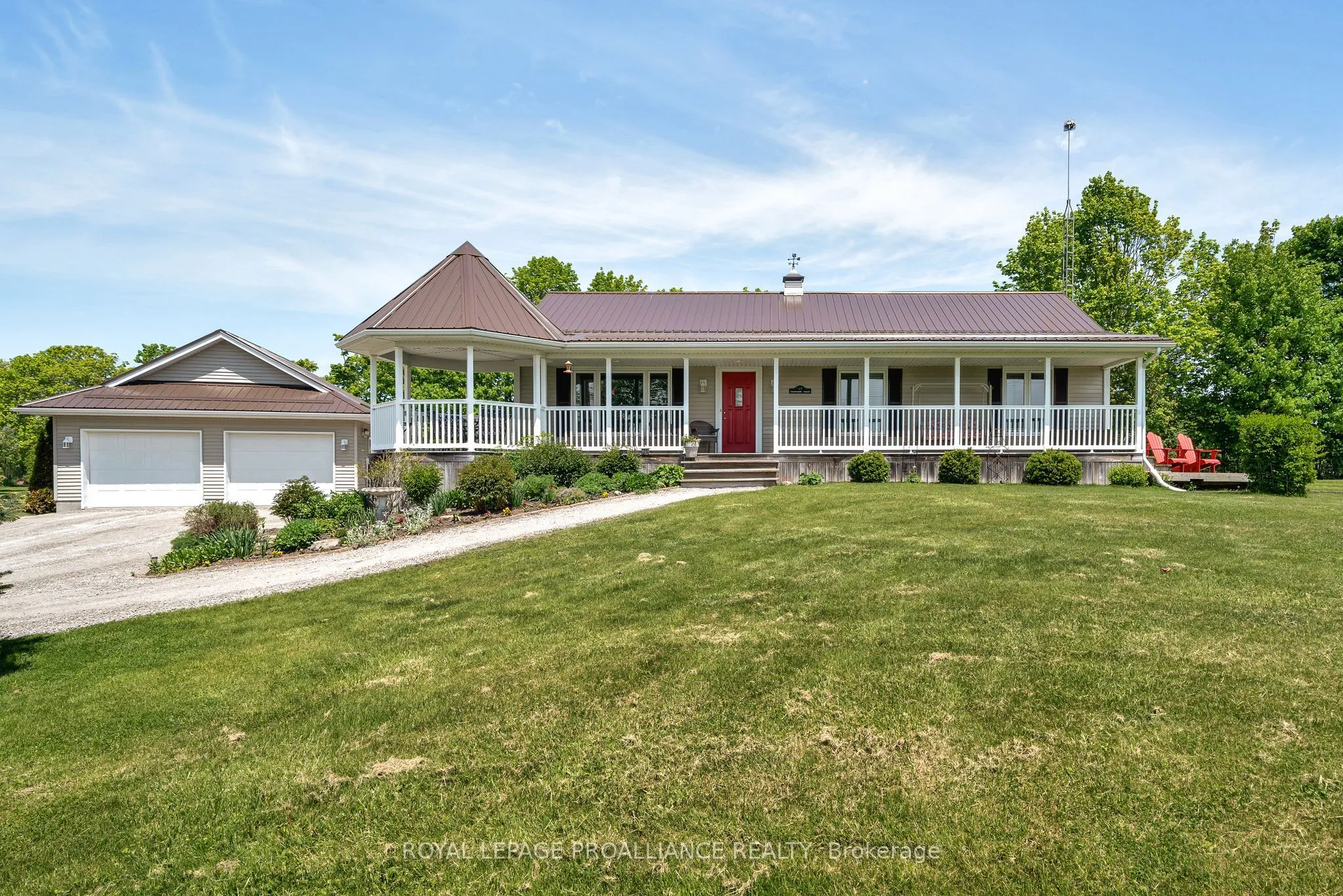 28 Huyck's Point Road, Prince Edward County, ON K0K 3L0