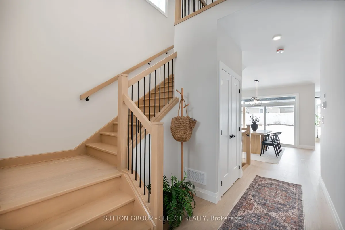 28 Lucas Road, St. Thomas, ON N5R 0M5