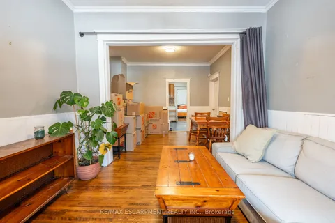 71 Clyde Street, Hamilton, ON L8L 5R5