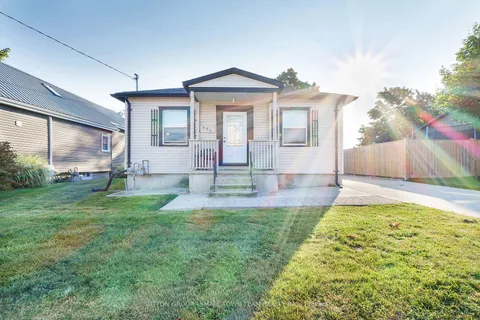 456 Andrew Street, South Huron, ON N0M 1S1